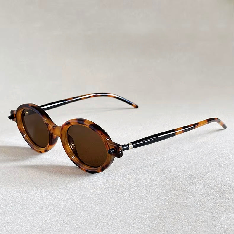 Aurelia Retro Oval Sunglasses