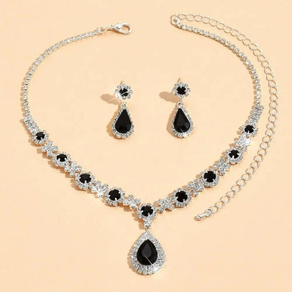 Elegant Jewelry Set with Necklace and Drop Earrings