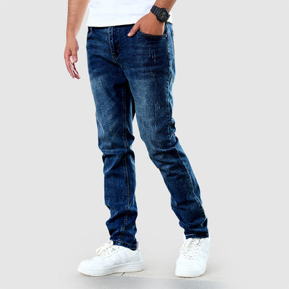 Men’s Straight-Leg Casual Jeans