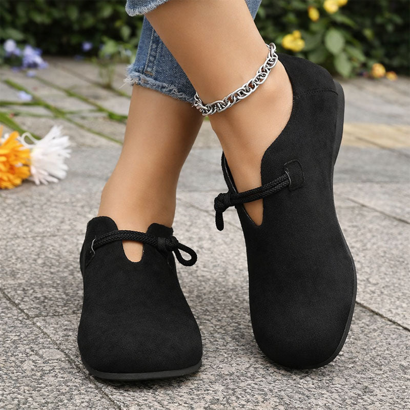 Sofia Amoretti Ballet Flats with Tie-Front Accent