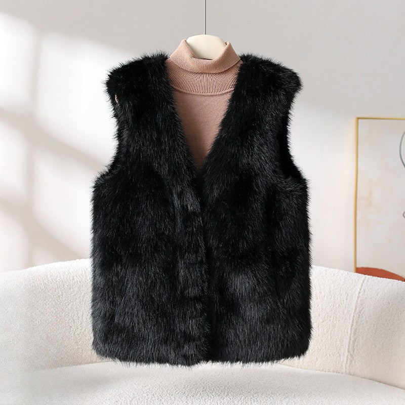 Sofia Amoretti Faux Fur Vest with V-Neckline