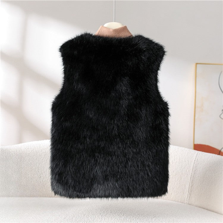 Sofia Amoretti Faux Fur Vest with V-Neckline