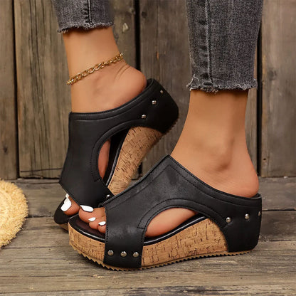 Sofia Amoretti Slide Sandals with Cut-Out Design