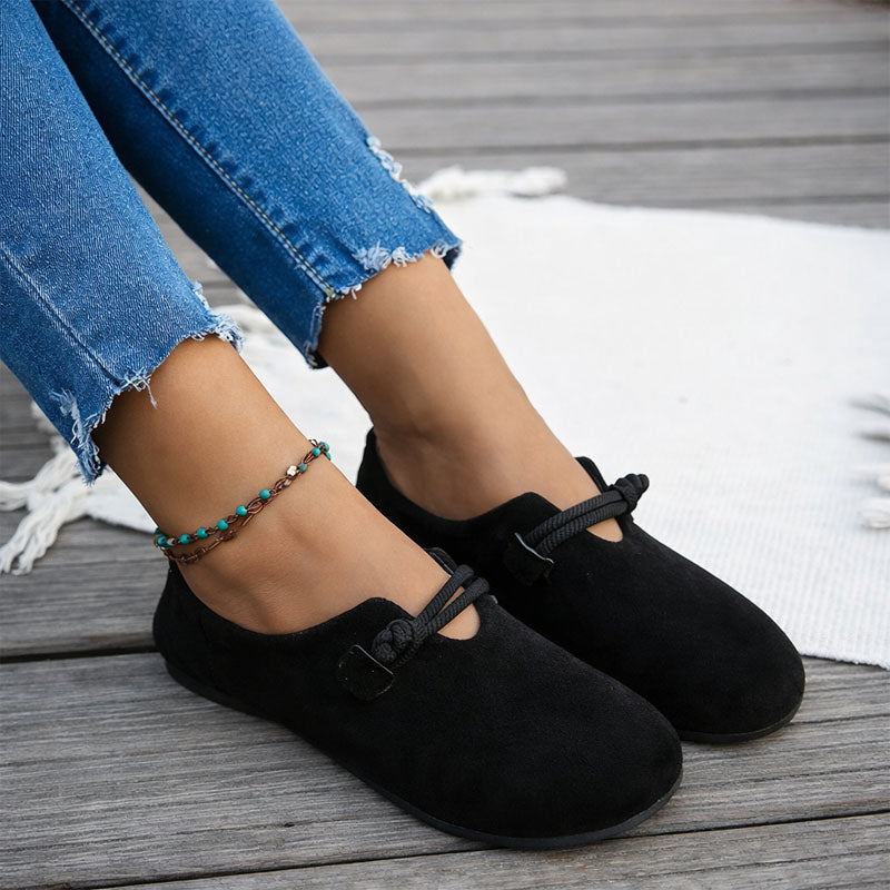 Sofia Amoretti Ballet Flats with Tie-Front Accent