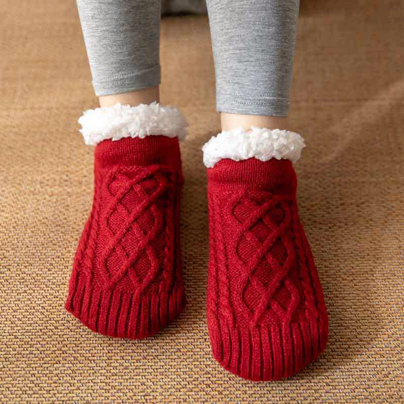 Women’s Non-Slip Slipper Knit Socks with Inner Lining