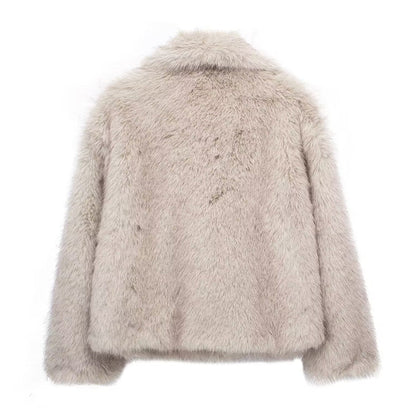 Women’s Short Faux Fur Coat with Oversized Collar