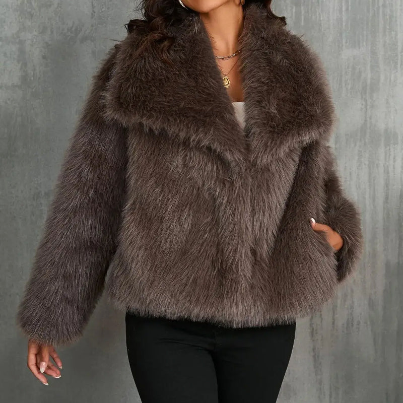 Women’s Short Faux Fur Coat with Oversized Collar
